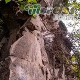 Formación rocosa dentro del Cerro de la Luz del pueblo mágico de Tepoztlán, Morelos