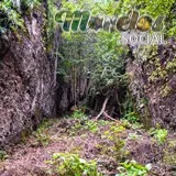 Barranca dentro del cerro de la luz en el pueblo mágico de Tepoztlán, Morelos