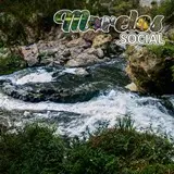 Fuerza Natural: Rápidos y Rocas en el Balneario Apotla, Morelos