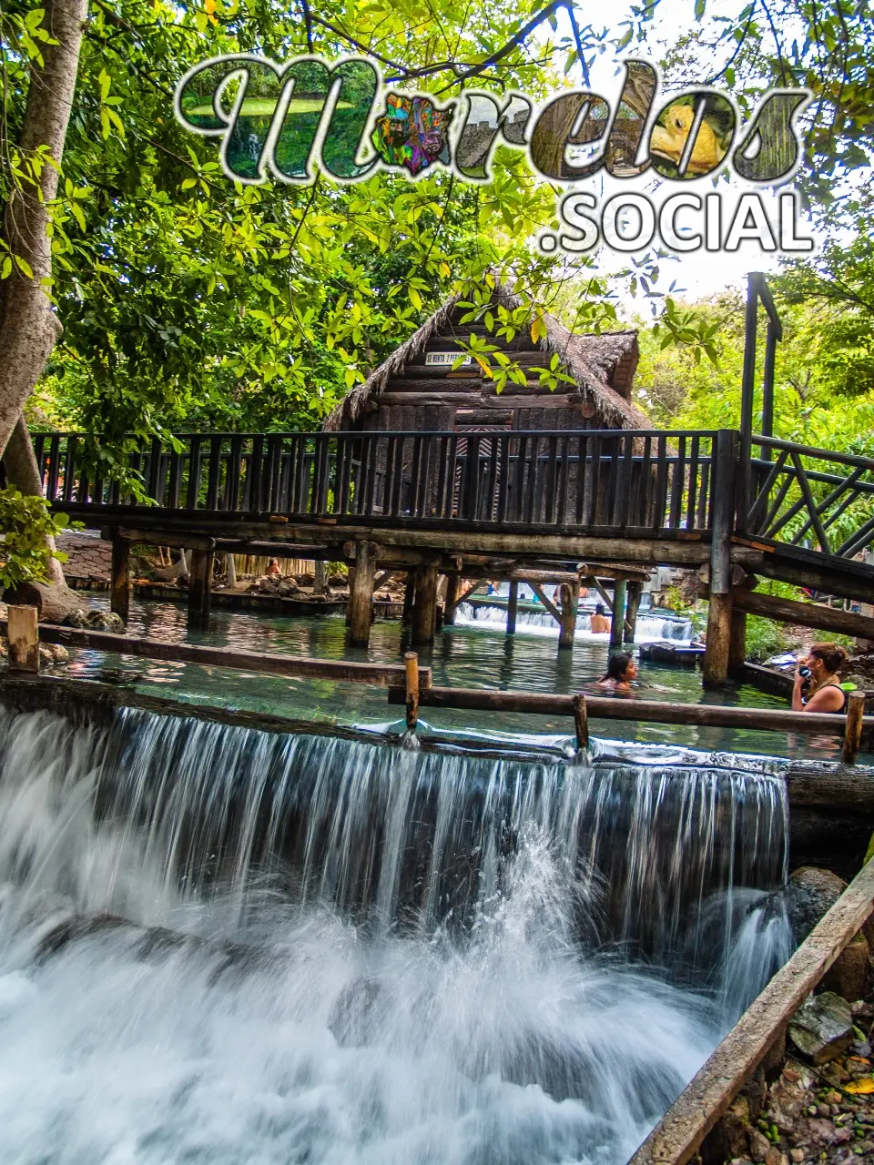 Rustica cabaña sobre el arroyo del balneario 'Las Huertas' en Tlaquiltenango, Morelos