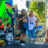 Recibiendo reconocimiento por participar en el ya tradicional carnaval morelense