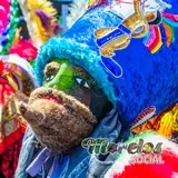 Los rostros de los chinelos en Santa Ana, California.