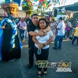 En medio del carnaval morelense en California.
