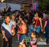 Ambiente familiar en el tradicional brinco de chinelo en Tlaltizapán.