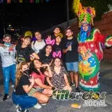 Carnavaleras, carnavaleros y Gran chinelo.