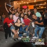 Jovenes en foto grupal en Tlaltizapán.