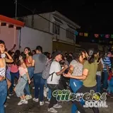 Musica y baile sobre avenida 5 de Febrero Tlaltizapán Morelos.