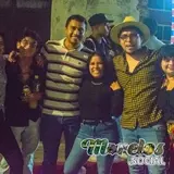 Amigos saludando desde el primer encuentro de comparsas en Tlaltizapán 2022