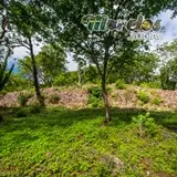 Vestigios de culturas antiguas entre los cerros de Chimalacatlan en Tlaquiltenango Morelos