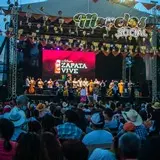 Presidente de Tlaltizapan con Rondalla Cultural Tepozteca en el Teatro del pueblo