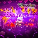 Cierre del espectáculo del grupo Elefante en el primer festival Zapata Vive del Tlaltizapán, Morelos