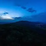 Anochecer en torre vigilancia de Alejandra viendo la sierra Montenegro.