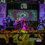 Sábado de festival cultural en Yecapixtla, B-side en escenario