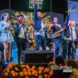Banda de rock B-side agradeciendo al público de Yecapixtla.