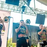 Los Trombones de kamikaze beat band en el festival de Yecapixtla