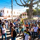 El centro del pueblo de Tlayacapan lleno de ambiente carnavalero.