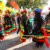 Los chinelos rastas en el carnaval de Jiutepec.