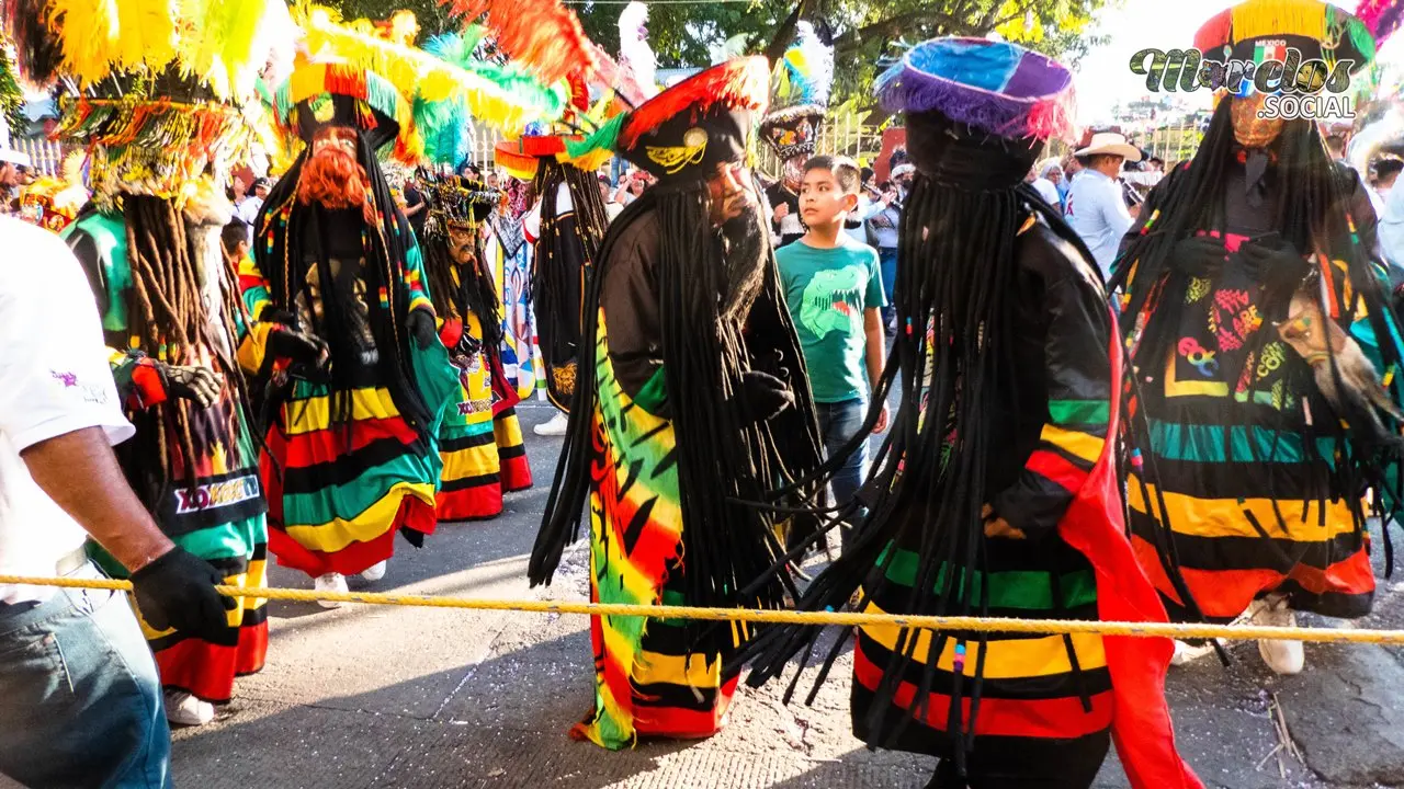 Los chinelos rastas en el carnaval de Jiutepec.