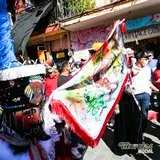 Chinelos representando la comparsa.