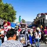 Av. De la Revolucion de 1910 en Tepoztlán.