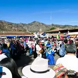 Comparsa infantil de chinelos.
