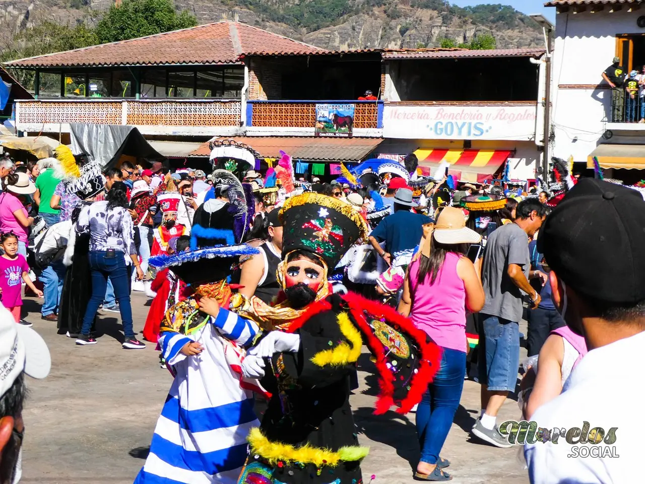 Brinco del chinelo en Tepoztlán.