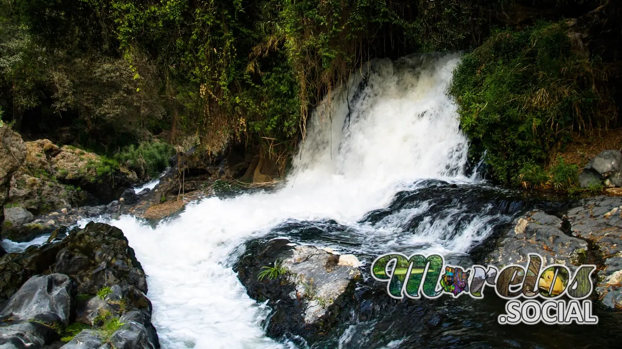 Encantos Acuáticos: El Tiempo que Fluye en las Cascadas de Apotla, Morelos