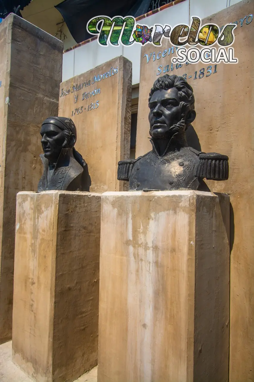 Esculturas de los héroes patrios en Jojutla, Morelos.