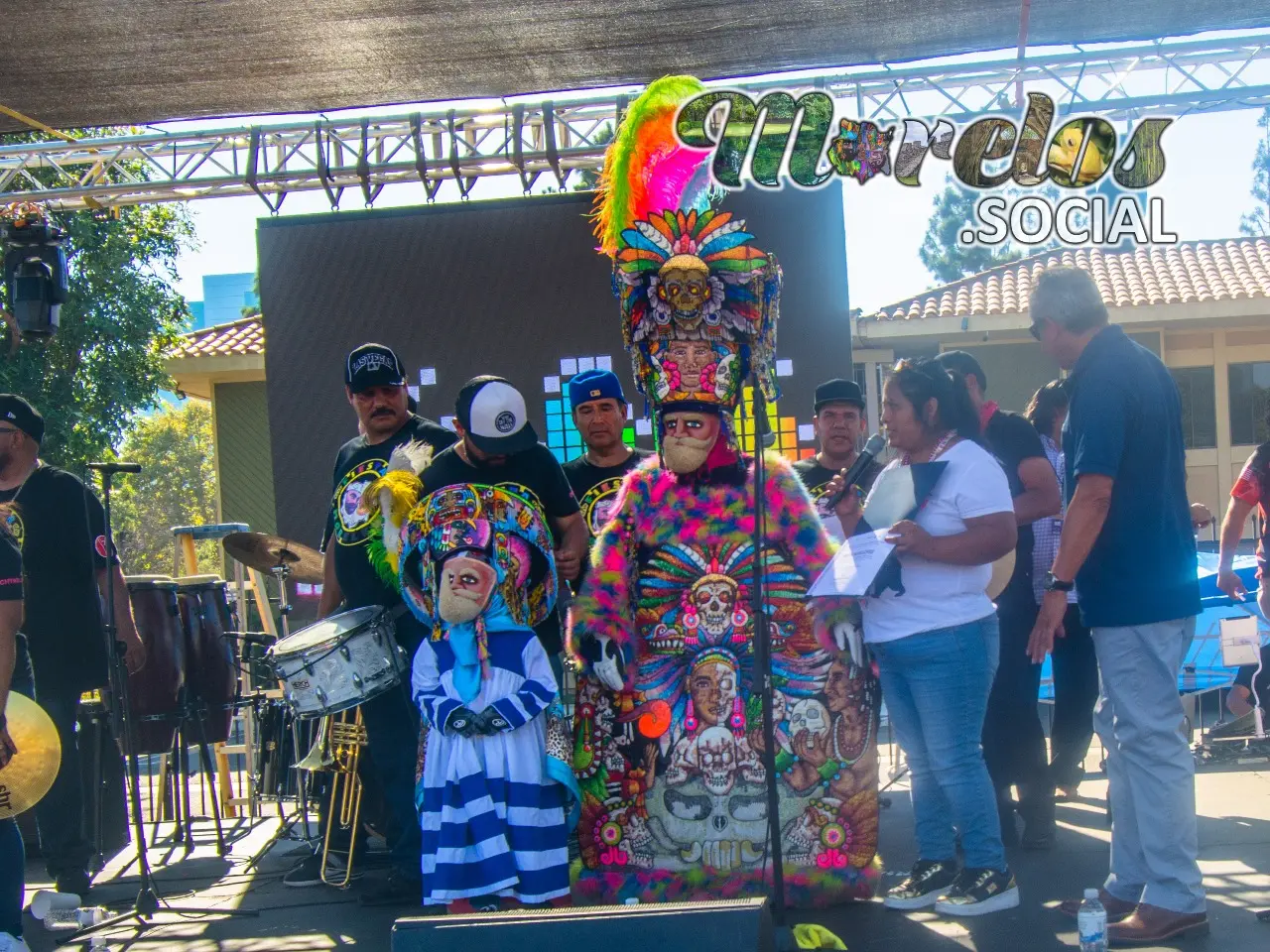 Hermosos trajes de chinelo, hechos con mucha paciencia y dedicación.