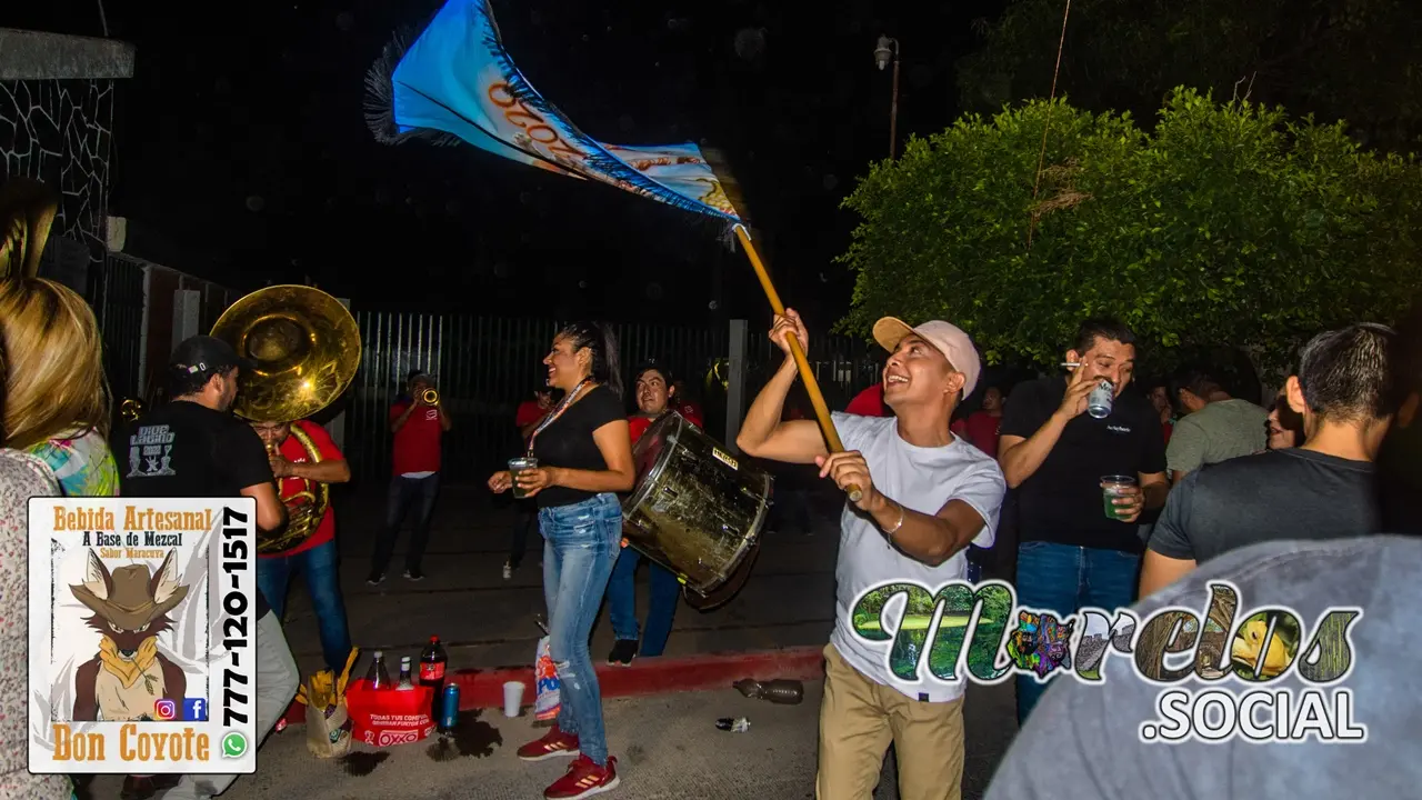 Banda de viento tocando en el seguro de Tlalti.