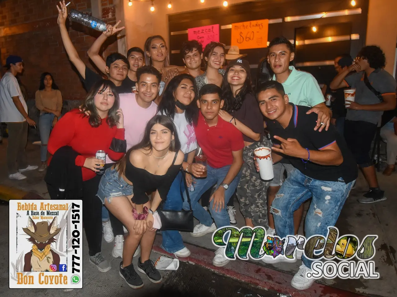 Jovenes en foto grupal en Tlaltizapán.