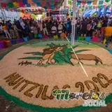 La figura del tlachiquero recolectando del maguey