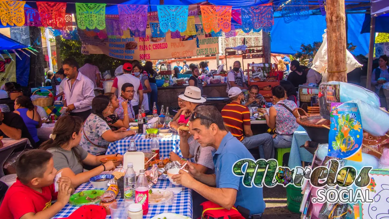 disfrutando y degustando en la Feria del Pulque y la Barbacoa 2022