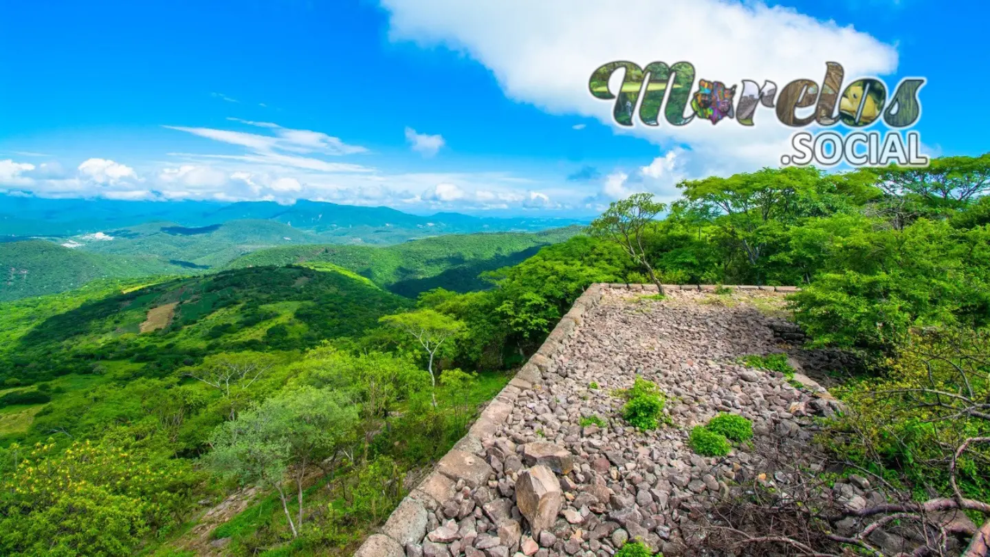 Inmensos los paisajes que se aprecian desde las pirámides de Chimalacatlán