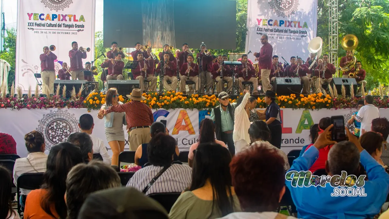 Popurrí de cumbias de la banda de música del gobierno del estado de Morelos