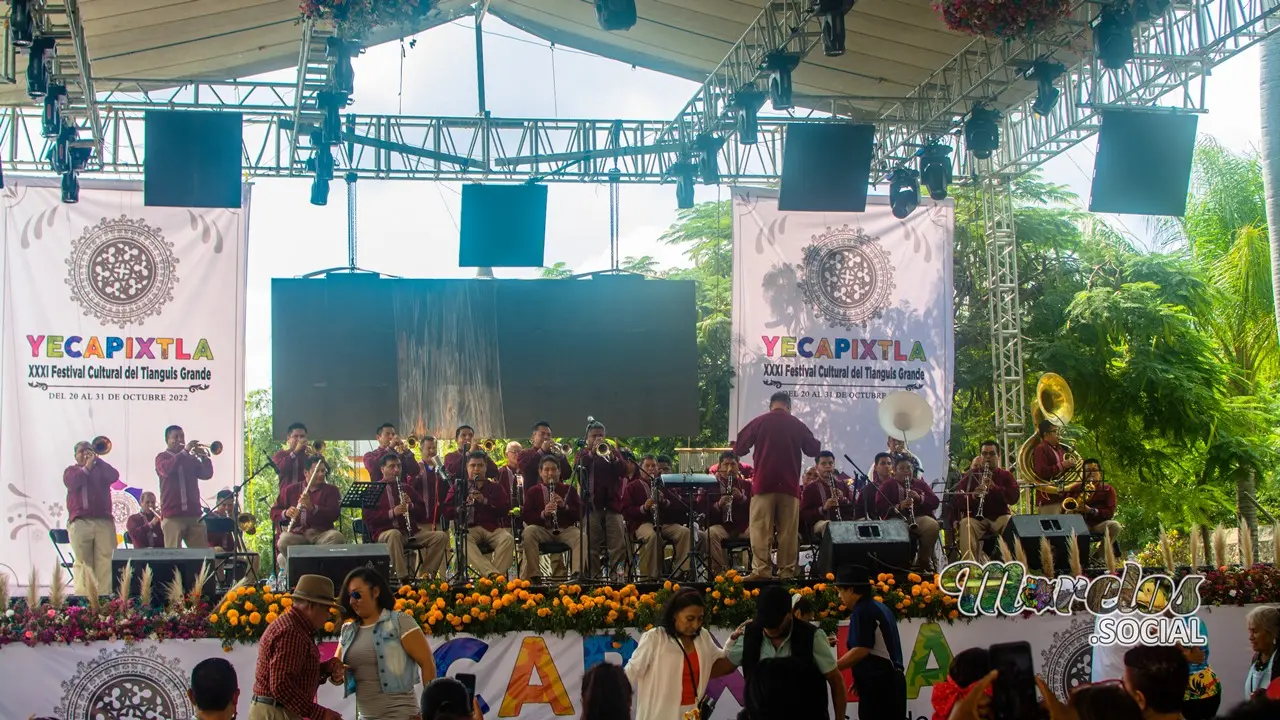 la banda de música del gobierno del estado de Morelos en Yecapixtla.