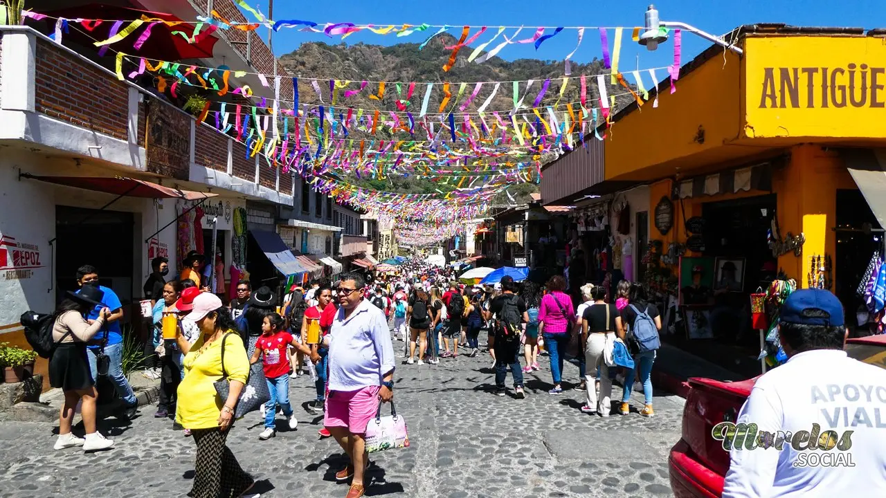 Calle Del Tepozteco sábado de carnaval 2023.