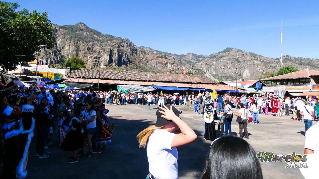 Ambiente familiar en carnaval Tepoztlán.