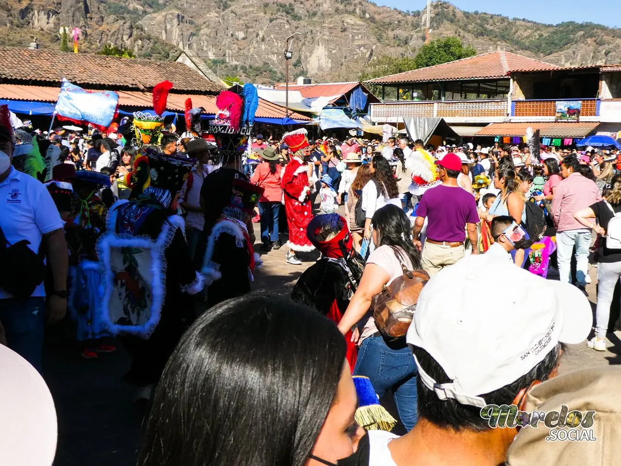 Ambiente familiar en carnaval Tepoztlán.