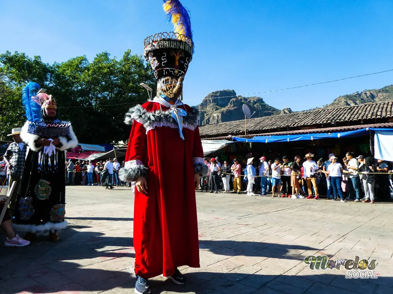 Chinelo en el carnaval de Tepoztlán.