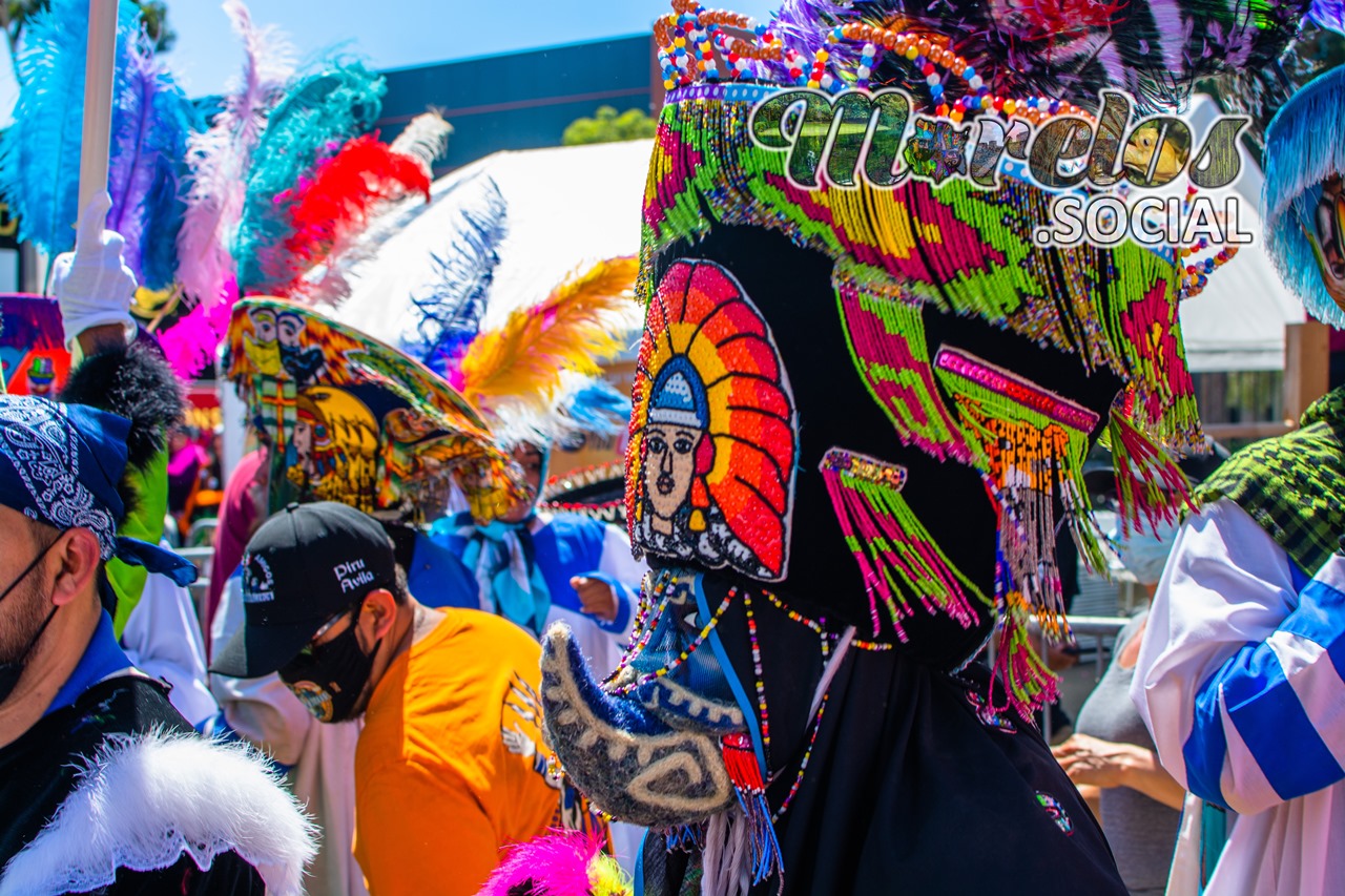 Carnaval chinelo morelense en Santa Ana, California.