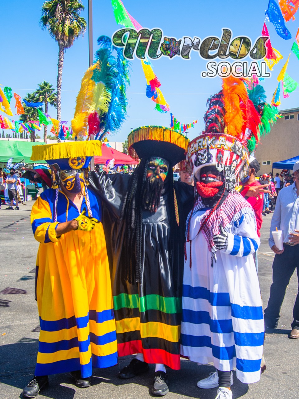 Los amigos chinelos desde Santa Ana, California 2021.