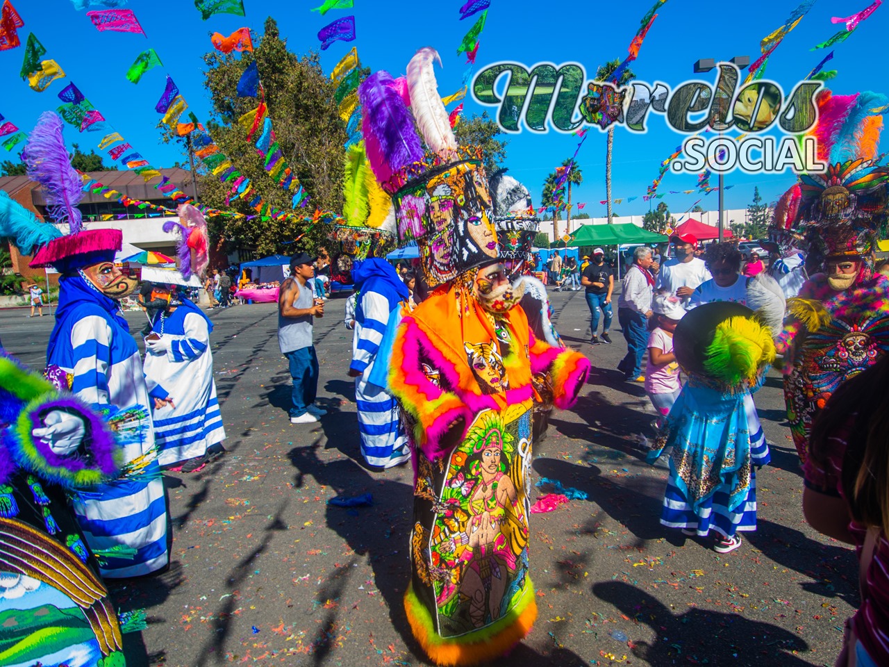 Breve recorrido en carnaval morelense USA en Santa Ana.