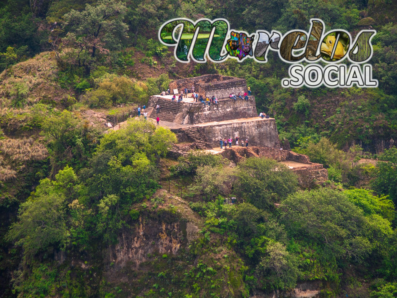 Casa del Tepozteco - Piramide ubicada en el Cerro de la Luz o del Tepozteco de Tepoztlan, Morelos