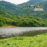Hermoso paisaje en la presa Cruz Pintada dentro de la Sierra de Huautla en el estado de Morelos