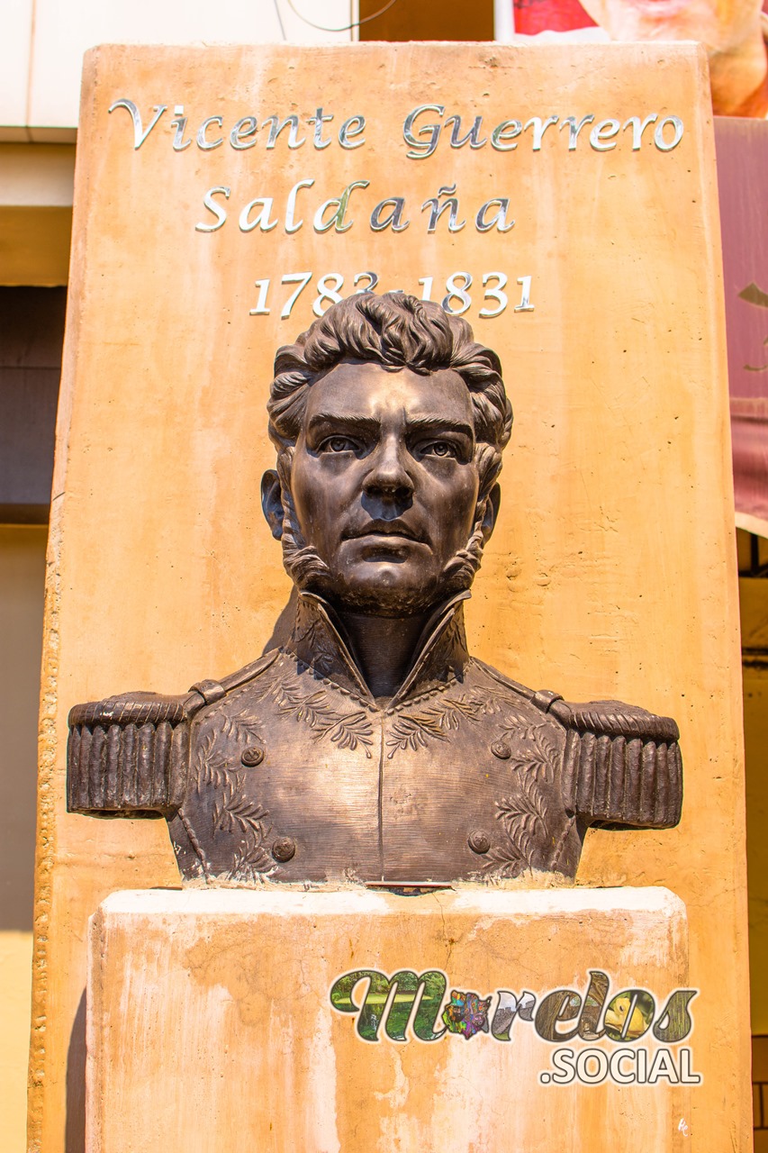 Monumento a Vicente Guerrero Saldaña en Jojutla, Morelos.