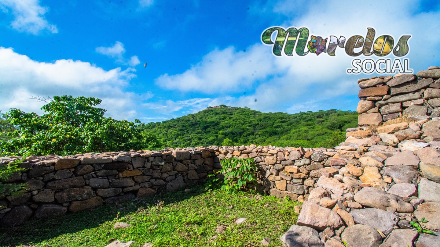 Bello paisaje de la zona arqueológica de Chimalacatlán, Morelos